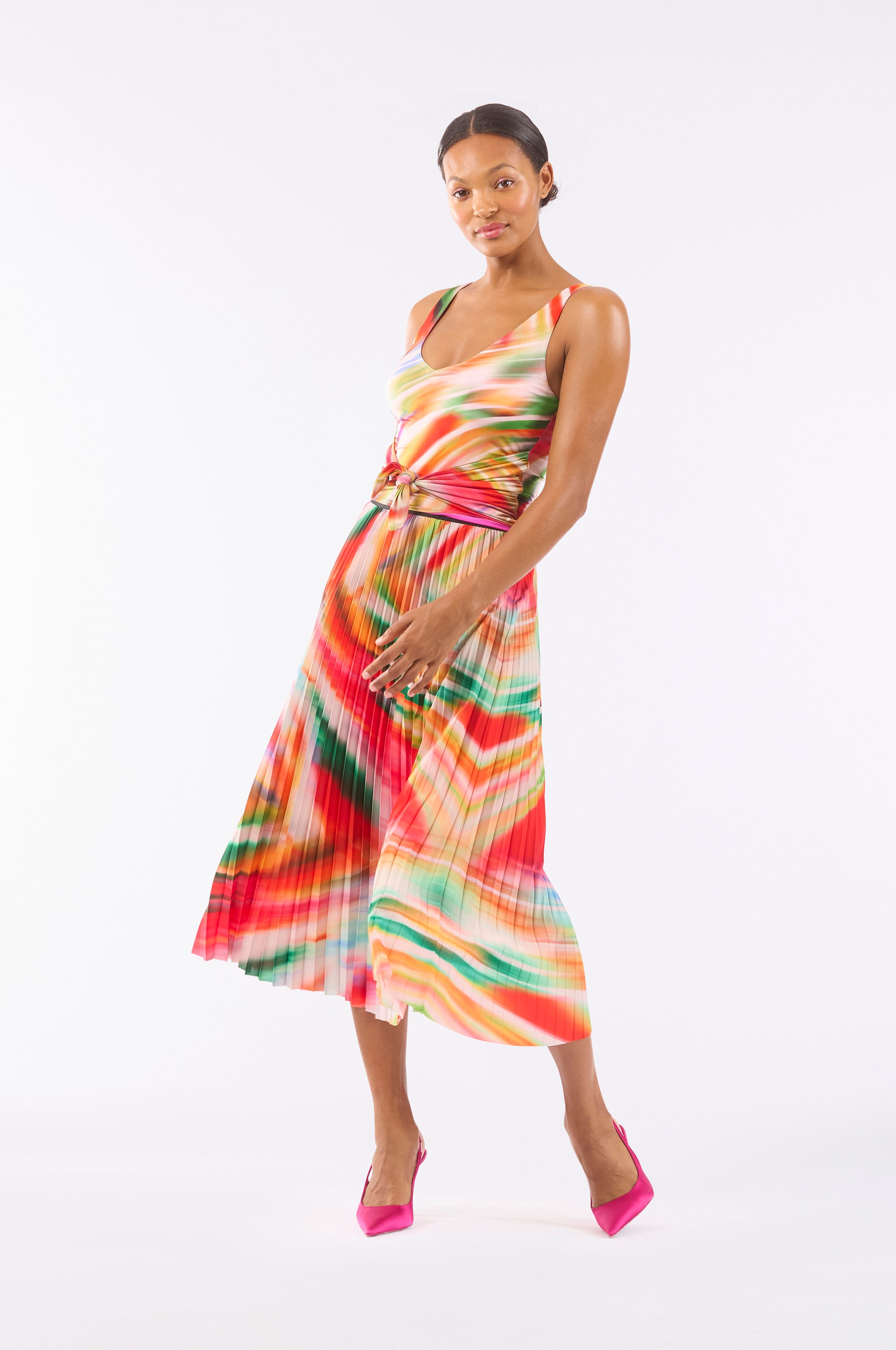 Bold Swirl Pleated Skirt