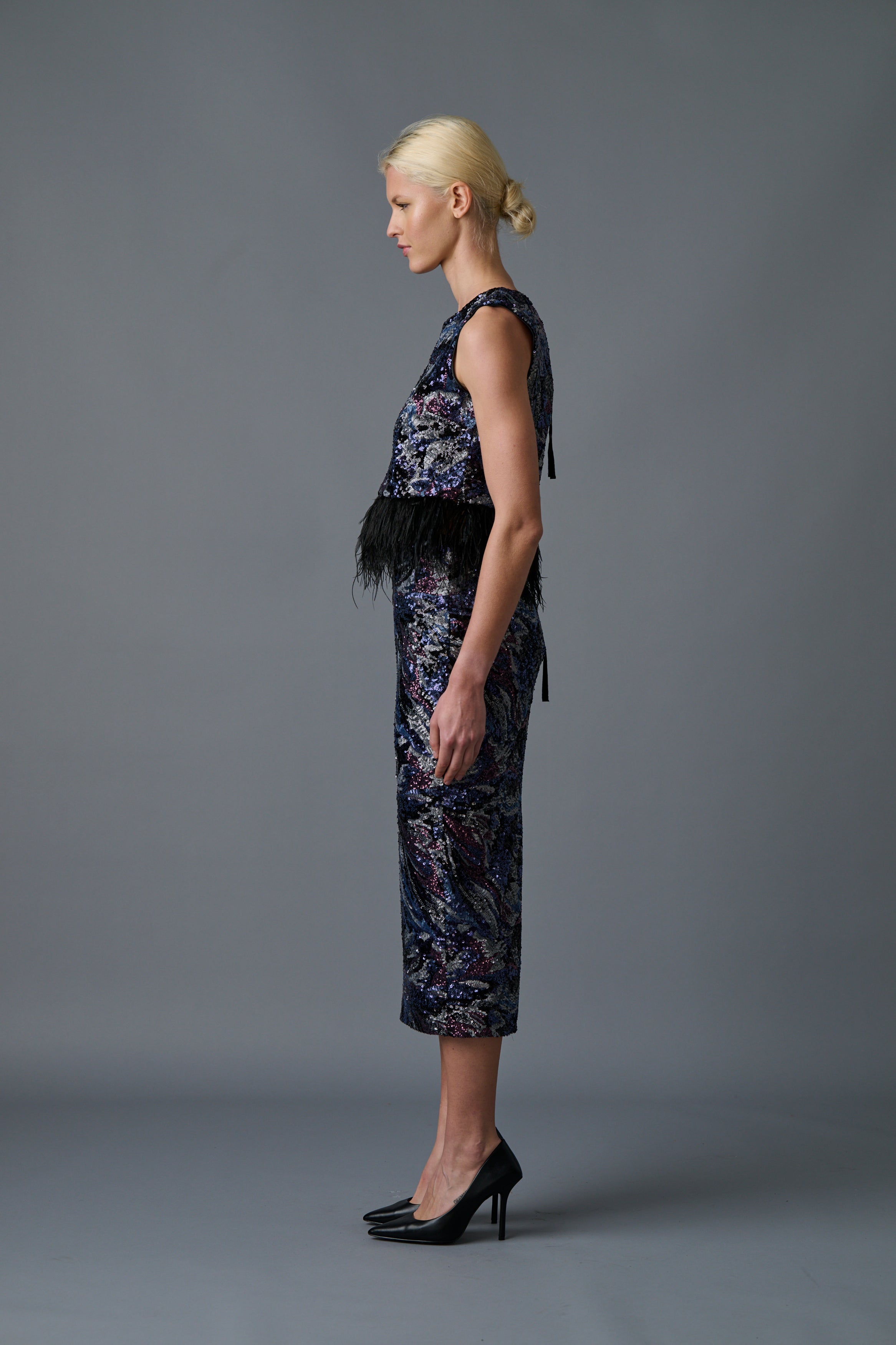 le superbe midnight abstract floral skirt