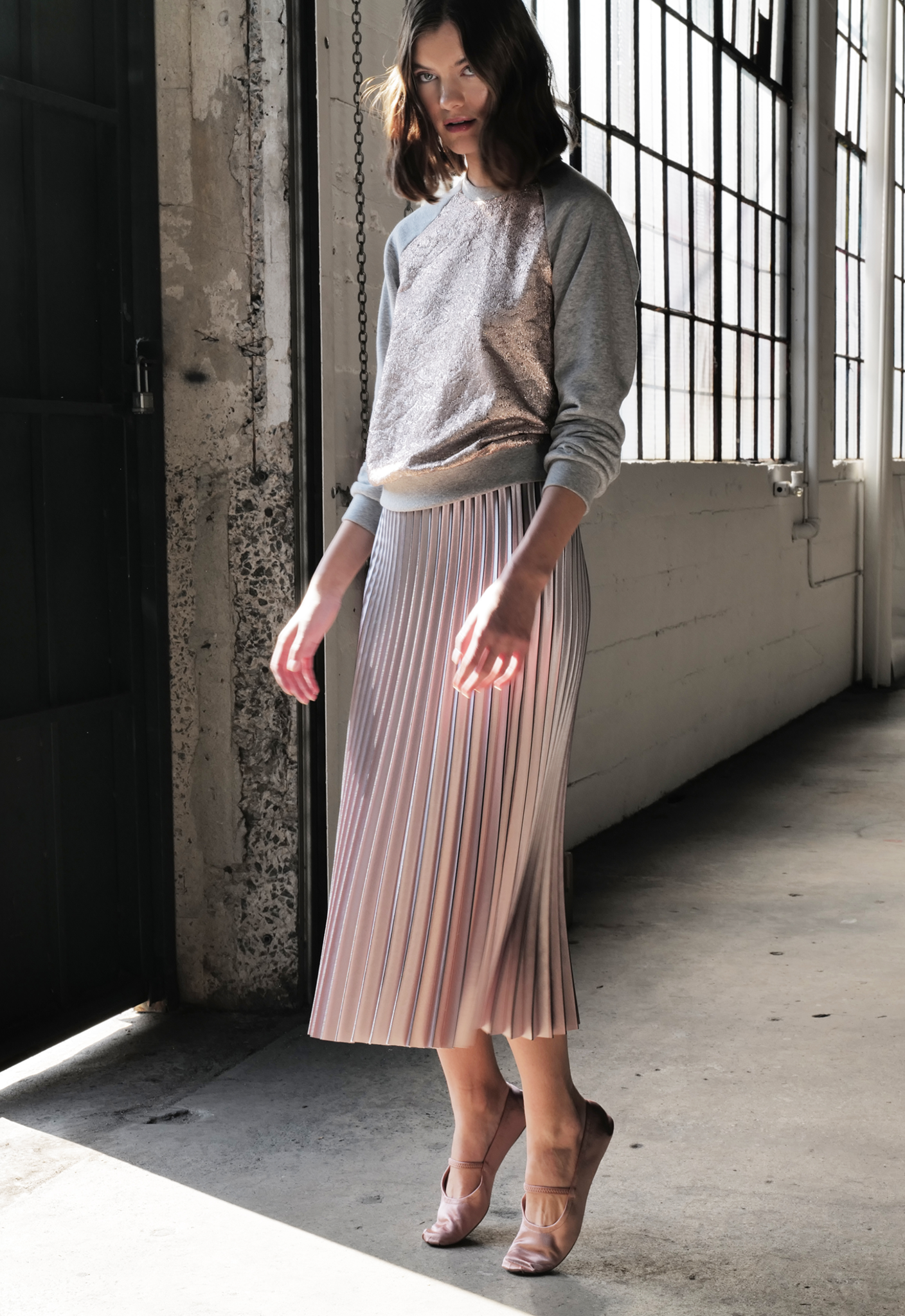 Demure Degrade Pleated Skirt